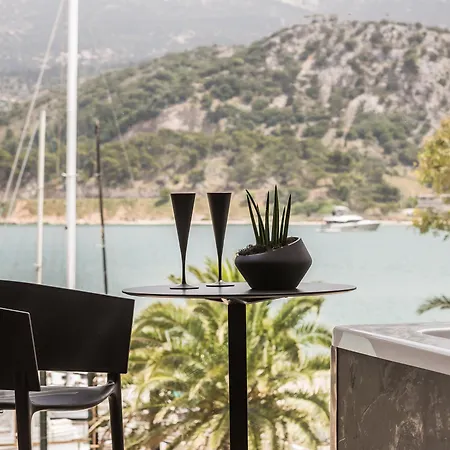 Canale & Hotel Argostoli (Kefalonia)